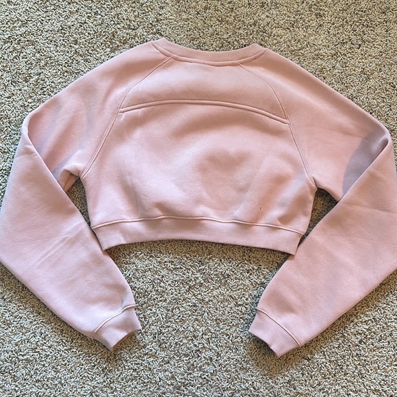 Alphalete pink cropped sweatshirt (XS) - Picture 3 of 4
